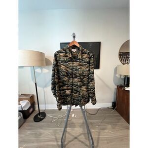 J.Crew - Wallace and Barnes Lightweight Camo Shirt Jacket - Green